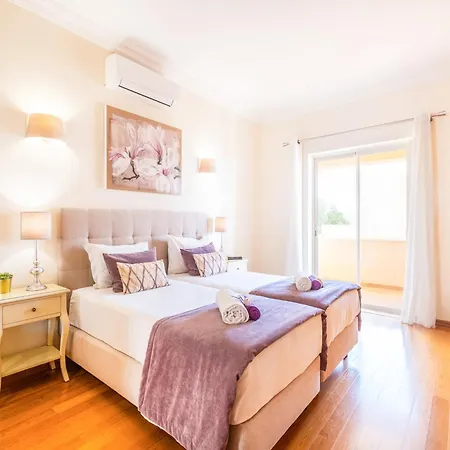 빌라 Villa In Patroves Near Golden Beaches *