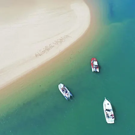 빌라 Villa In Patroves Near Golden Beaches 알부페이라