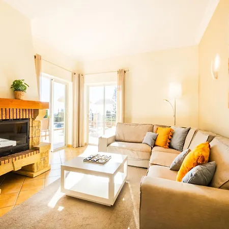 Villa In Patroves Near Golden Beaches *